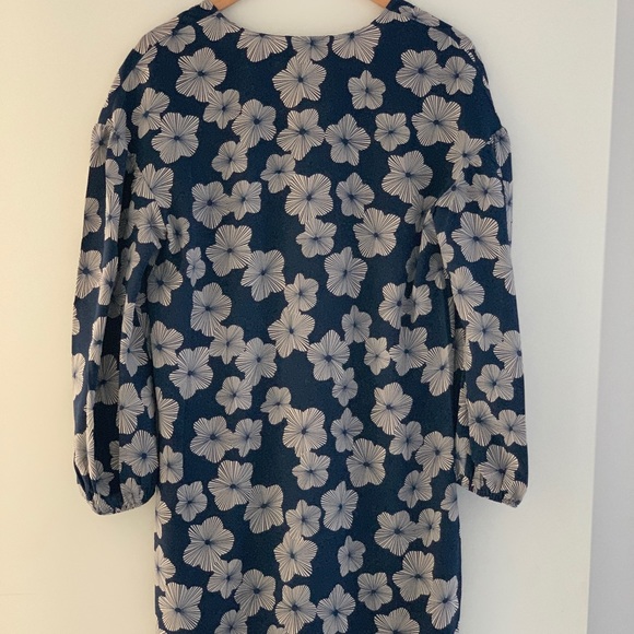 Trina Turk Granville Silk Dress Size Size 4 - Picture 5 of 8